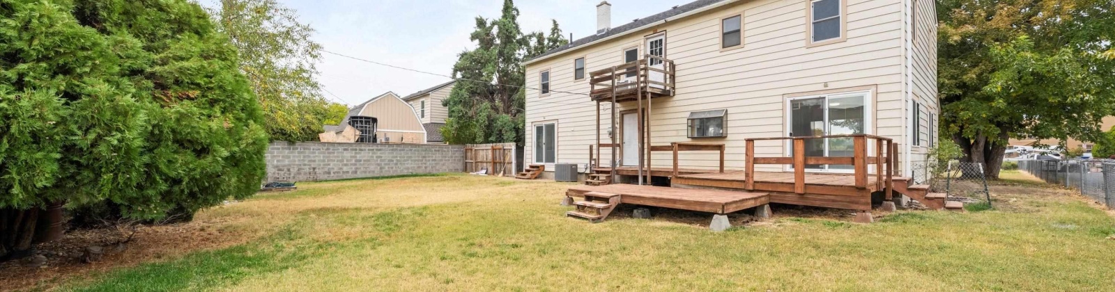 Thayer Dr, Richland, Washington 99354, 7 Bedrooms Bedrooms, 0 ,3 BathroomsBathrooms,Houses,For Sale,Thayer Dr,0,288916