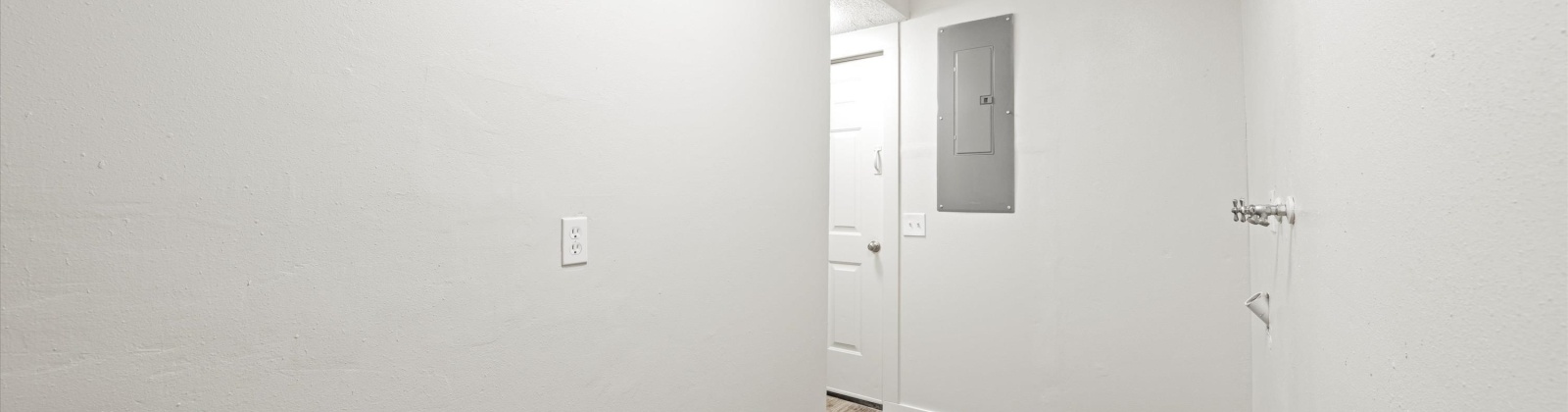 Thayer Dr, Richland, Washington 99354, 7 Bedrooms Bedrooms, 0 ,3 BathroomsBathrooms,Houses,For Sale,Thayer Dr,0,288916