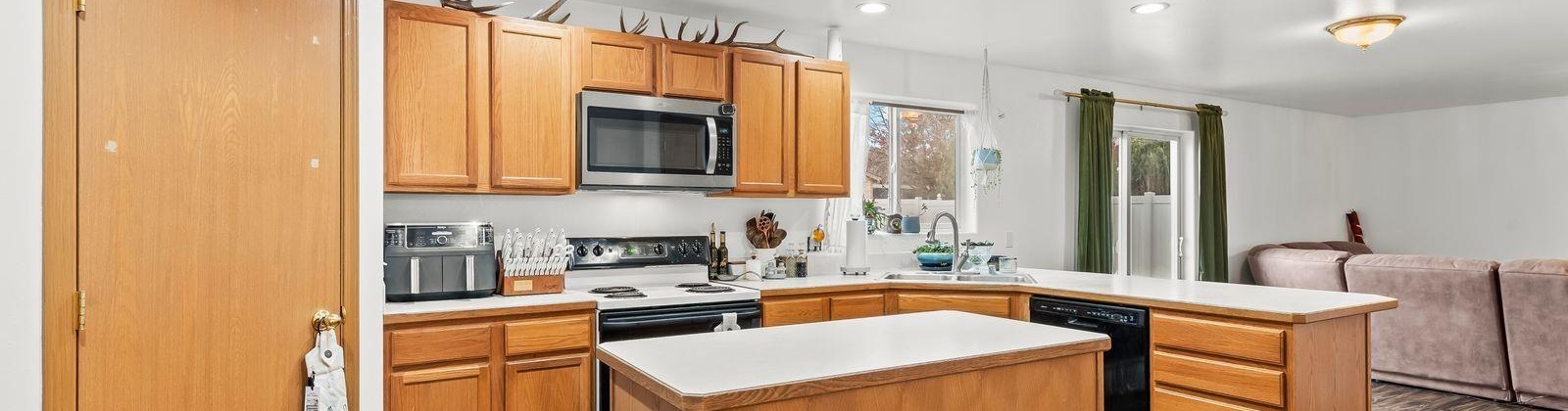 3rd Avenue, Othello, Washington 99344, 4 Bedrooms Bedrooms, 0 ,3 BathroomsBathrooms,Houses,For Sale,3rd Avenue,0,288909