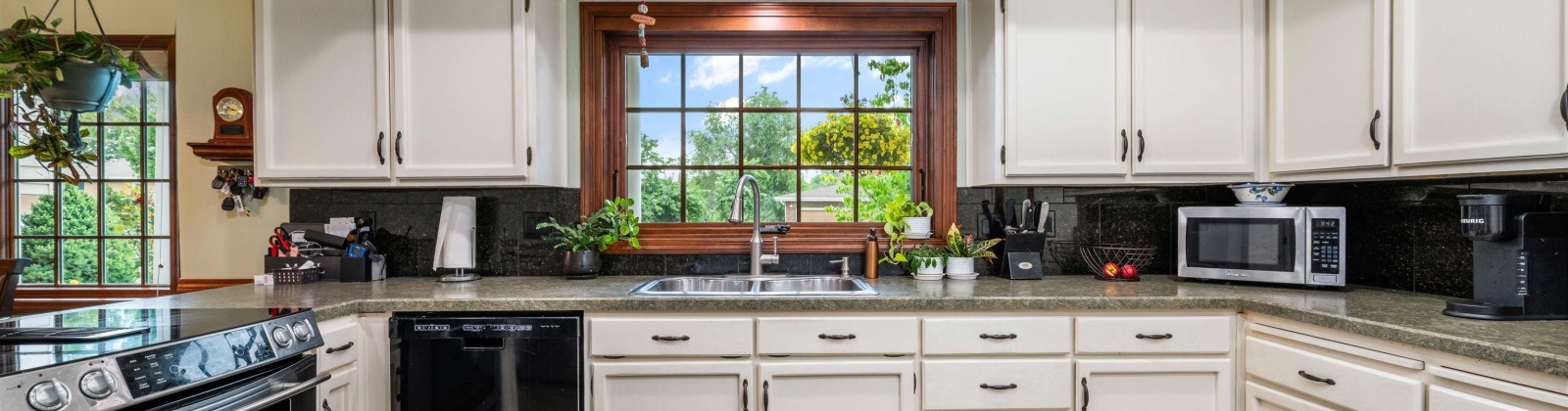 Everett St, Kennewick, Washington 99336, 4 Bedrooms Bedrooms, 0 ,3 BathroomsBathrooms,Houses,For Sale,Everett St,0,286317