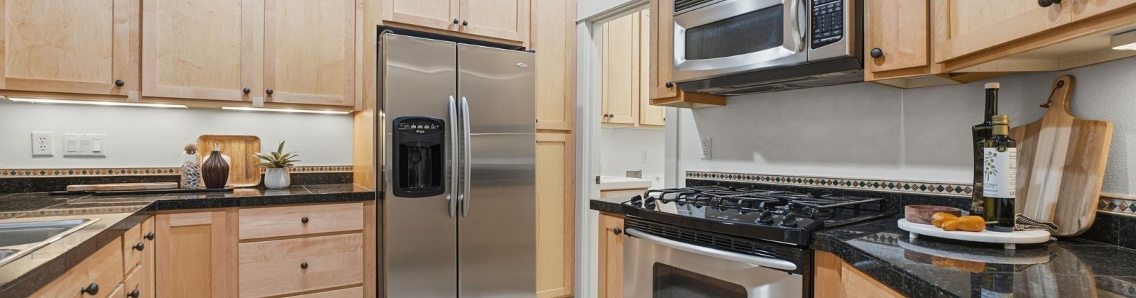 Columbia Point Drive, Richland, Washington 99352, 4 Bedrooms Bedrooms, 0 ,4 BathroomsBathrooms,Condos/townhomes,For Sale,Columbia Point Drive,0,288936