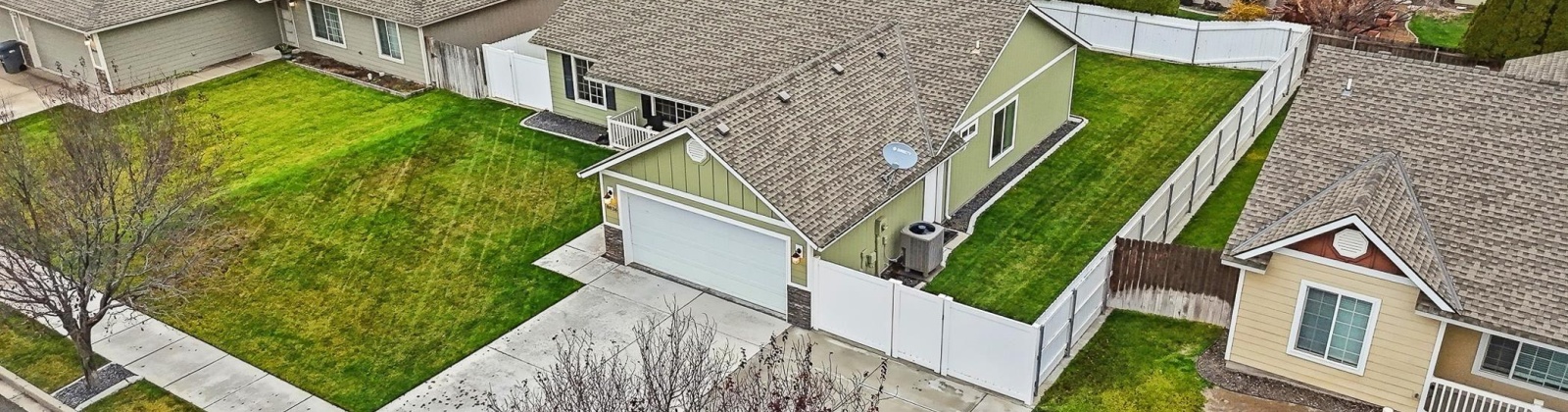 Bruneau Place, Kennewick, Washington 99336, 3 Bedrooms Bedrooms, 0 ,2 BathroomsBathrooms,Houses,For Sale,Bruneau Place,0,288933