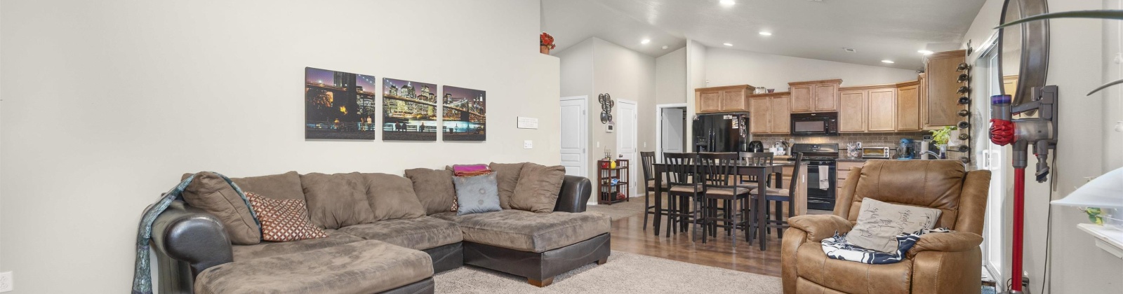 Bragueta Ct, Pasco, Washington 99301, 4 Bedrooms Bedrooms, 0 ,2 BathroomsBathrooms,Houses,For Sale,Bragueta Ct,0,288931