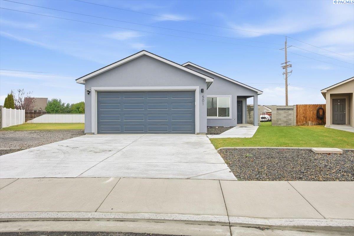 Rama Ct, Pasco, Washington 99301, 3 Bedrooms Bedrooms, 0 ,2 BathroomsBathrooms,Houses,For Sale,Rama Ct,0,288949