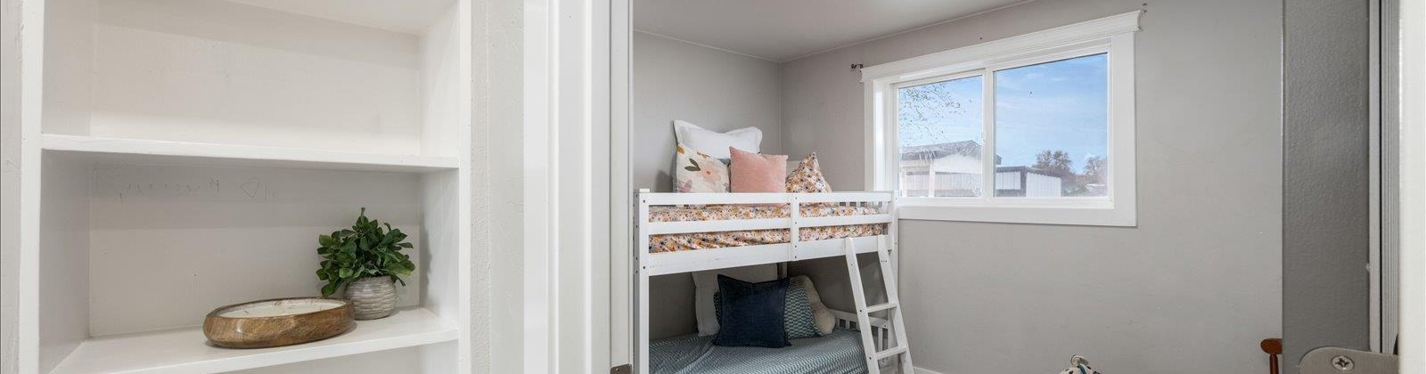 59th Ave, Kennewick, Washington 99337, 4 Bedrooms Bedrooms, 0 ,2 BathroomsBathrooms,Houses,For Sale,59th Ave,0,288961