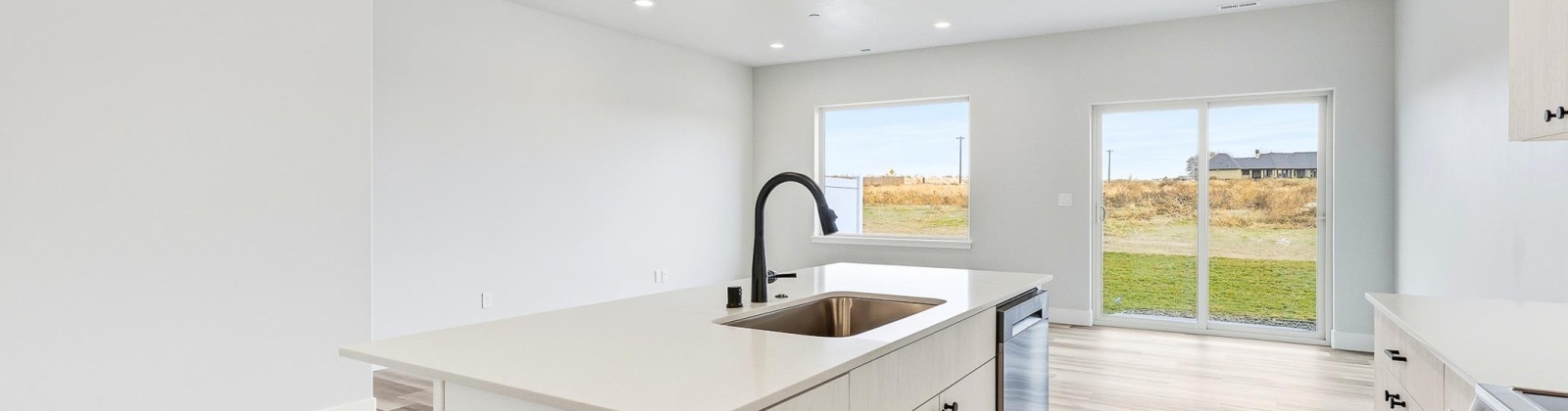 Road 114, Pasco, Washington 99301, 3 Bedrooms Bedrooms, 0 ,3 BathroomsBathrooms,Condos/townhomes,For Sale,Road 114,0,288958