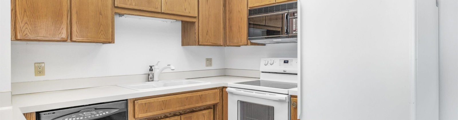 Waverly Place Unit D, Kennewick, Washington 99336, 3 Bedrooms Bedrooms, 0 ,1 BathroomBathrooms,For Sale,Waverly Place Unit D,0,287138