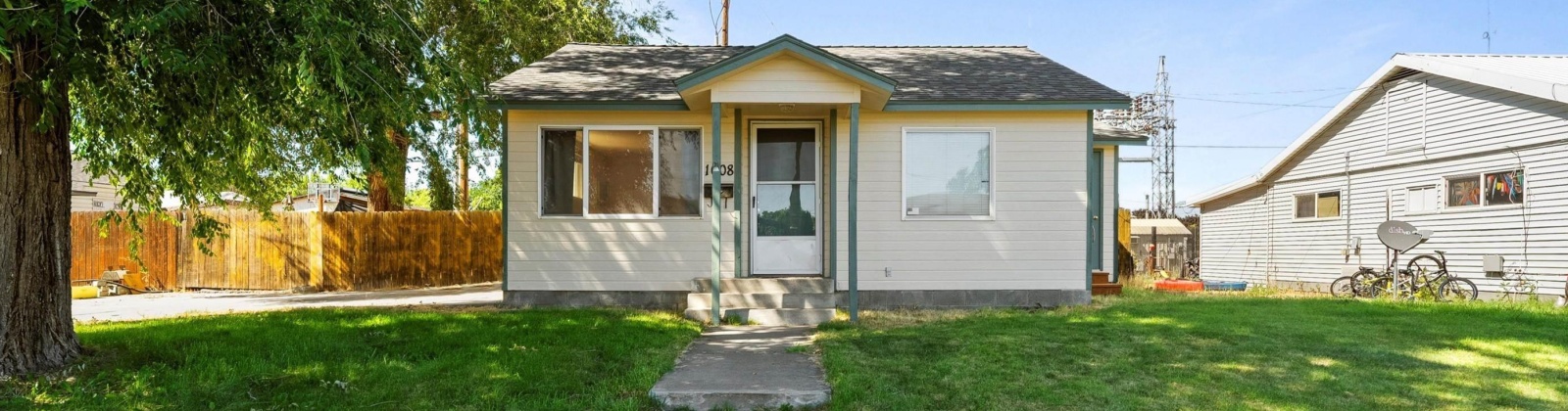 Wilson St, Richland, Washington 99354, 2 Bedrooms Bedrooms, 0 ,1 BathroomBathrooms,Houses,For Sale,Wilson St,0,288998