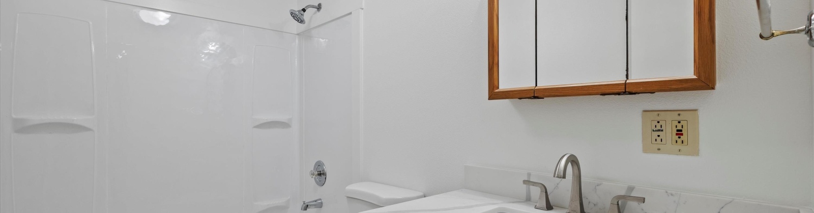 Wilson St, Richland, Washington 99354, 2 Bedrooms Bedrooms, 0 ,1 BathroomBathrooms,Houses,For Sale,Wilson St,0,288998