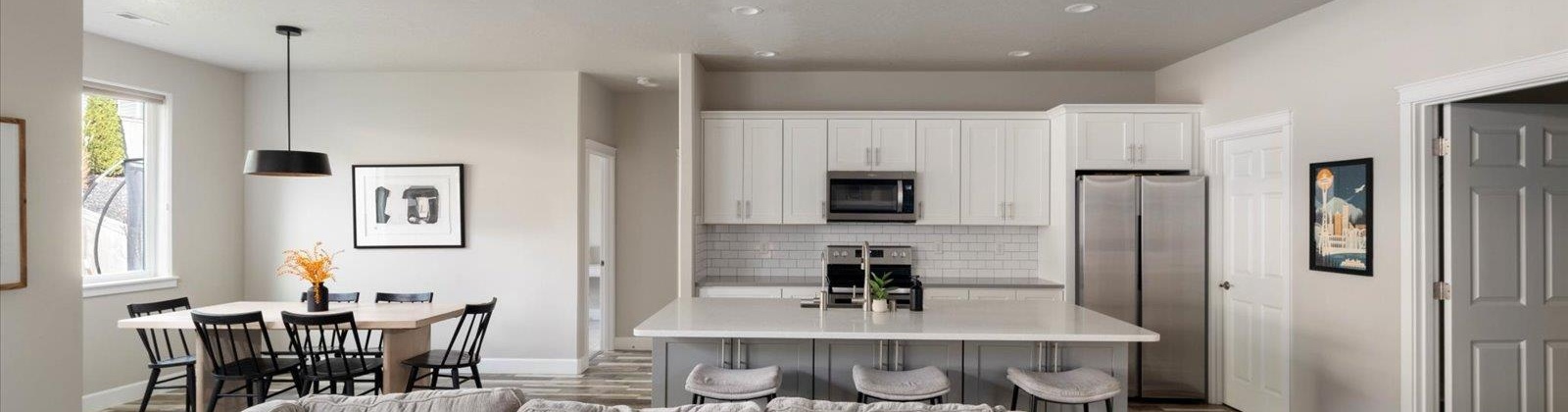 Tillamook Dr, Richland, Washington 99352, 4 Bedrooms Bedrooms, 0 ,2 BathroomsBathrooms,Houses,For Sale,Tillamook Dr,0,288995