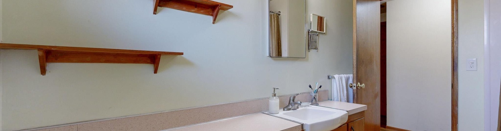 16th Avenue, Pasco, Washington 99301, 3 Bedrooms Bedrooms, 0 ,1 BathroomBathrooms,Houses,For Sale,16th Avenue,0,288618