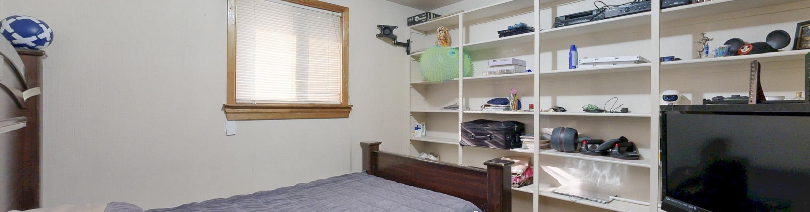 16th Avenue, Pasco, Washington 99301, 3 Bedrooms Bedrooms, 0 ,1 BathroomBathrooms,Houses,For Sale,16th Avenue,0,288618