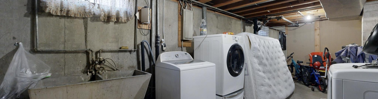 16th Avenue, Pasco, Washington 99301, 3 Bedrooms Bedrooms, 0 ,1 BathroomBathrooms,Houses,For Sale,16th Avenue,0,288618