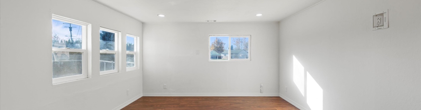 Symons Street, Richland, Washington 99354, 2 Bedrooms Bedrooms, 0 ,1 BathroomBathrooms,Houses,For Sale,Symons Street,0,289018