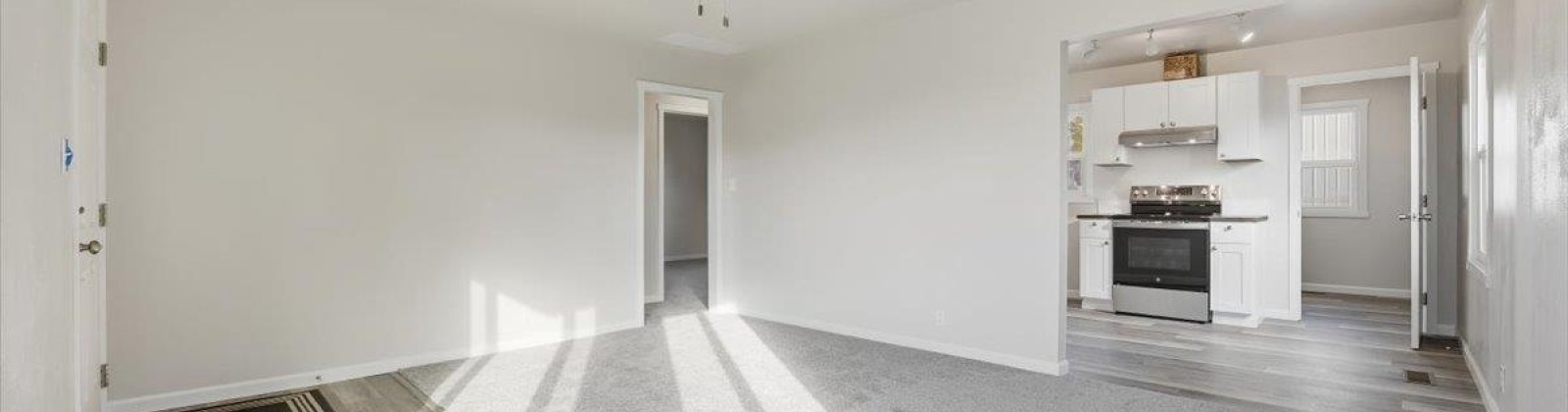 Fir St, Kennewick, Washington 99336, 2 Bedrooms Bedrooms, 0 ,1 BathroomBathrooms,Houses,For Sale,Fir St,0,289010