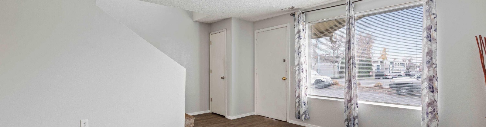 Slyvester St., Pasco, Washington 99301, 2 Bedrooms Bedrooms, 0 ,2 BathroomsBathrooms,Condos/townhomes,For Sale,Slyvester St.,0,289008