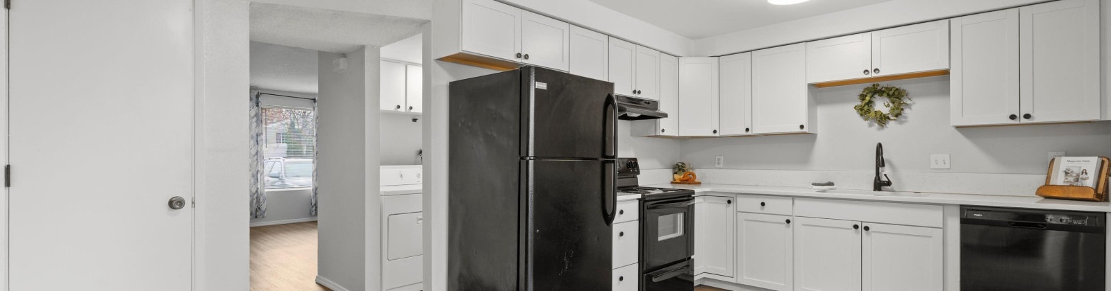 Slyvester St., Pasco, Washington 99301, 2 Bedrooms Bedrooms, 0 ,2 BathroomsBathrooms,Condos/townhomes,For Sale,Slyvester St.,0,289008