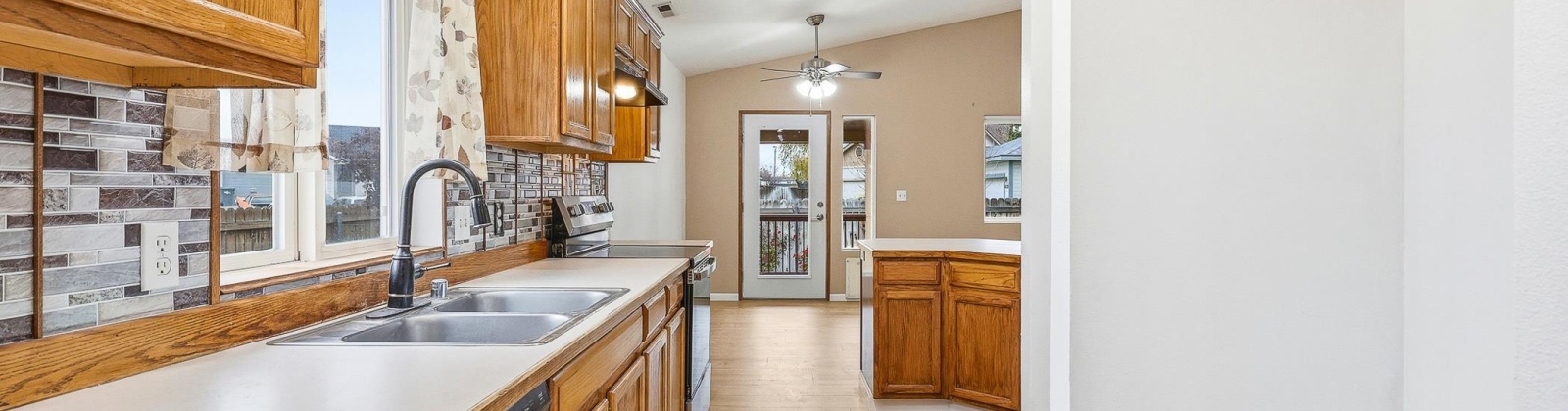 Reed St, Kennewick, Washington 99336, 3 Bedrooms Bedrooms, 0 ,2 BathroomsBathrooms,Houses,For Sale,Reed St,0,289009