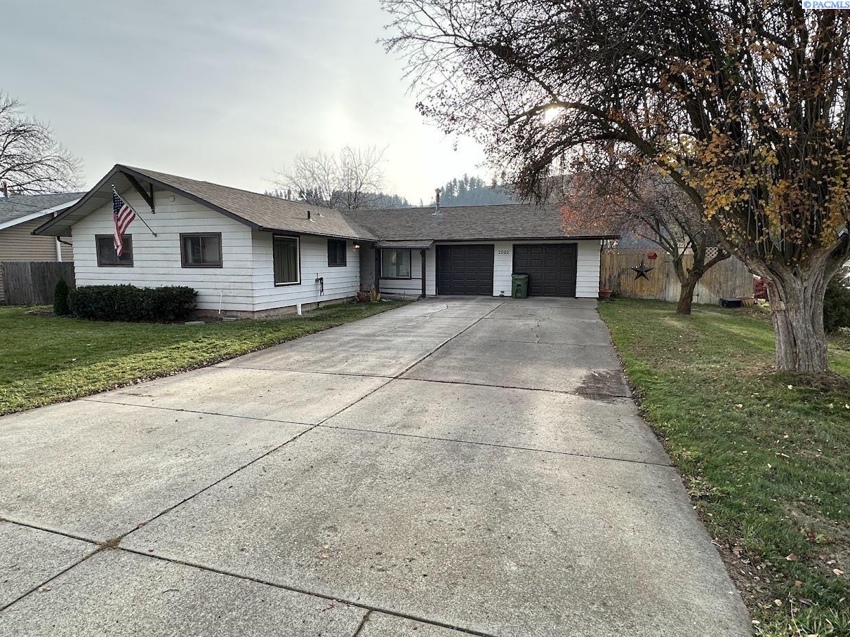 Cedar St., Colfax, Washington 99111, 3 Bedrooms Bedrooms, 0 ,2 BathroomsBathrooms,Houses,For Sale,Cedar St.,0,289033