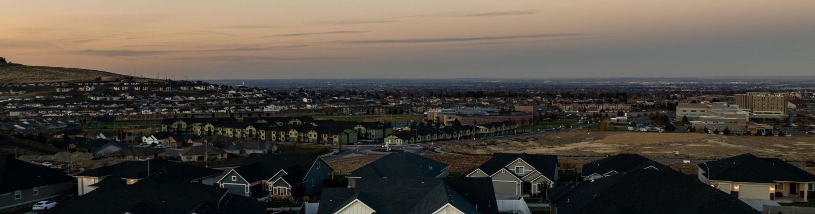 41st Ave, Kennewick, Washington 99338, 4 Bedrooms Bedrooms, 0 ,3 BathroomsBathrooms,Houses,For Sale,41st Ave,0,289046