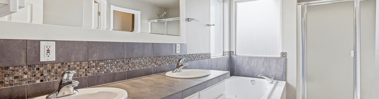 Buttercup Ct, Pasco, Washington 99301, 3 Bedrooms Bedrooms, 0 ,3 BathroomsBathrooms,Houses,For Sale,Buttercup Ct,0,289062