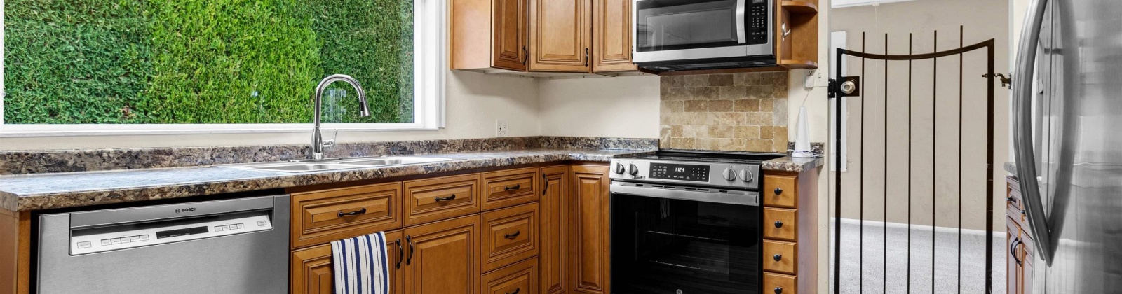 Ione Street, Kennewick, Washington 99337, 3 Bedrooms Bedrooms, 0 ,3 BathroomsBathrooms,Houses,For Sale,Ione Street,0,288807