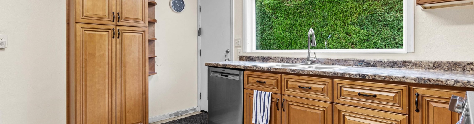 Ione Street, Kennewick, Washington 99337, 3 Bedrooms Bedrooms, 0 ,3 BathroomsBathrooms,Houses,For Sale,Ione Street,0,288807