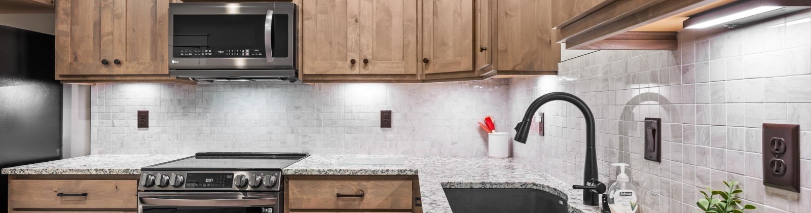 Columbia Bluff Lane, Pasco, Washington 99301, 5 Bedrooms Bedrooms, 0 ,3 BathroomsBathrooms,Houses,For Sale,Columbia Bluff Lane,0,289068