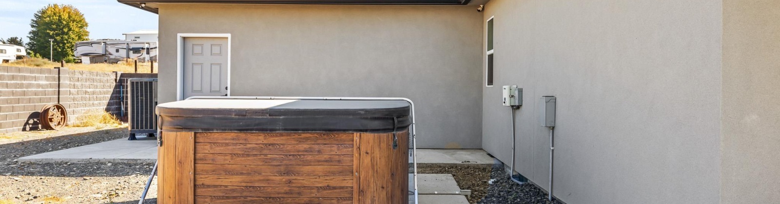 Columbia Bluff Lane, Pasco, Washington 99301, 5 Bedrooms Bedrooms, 0 ,3 BathroomsBathrooms,Houses,For Sale,Columbia Bluff Lane,0,289068