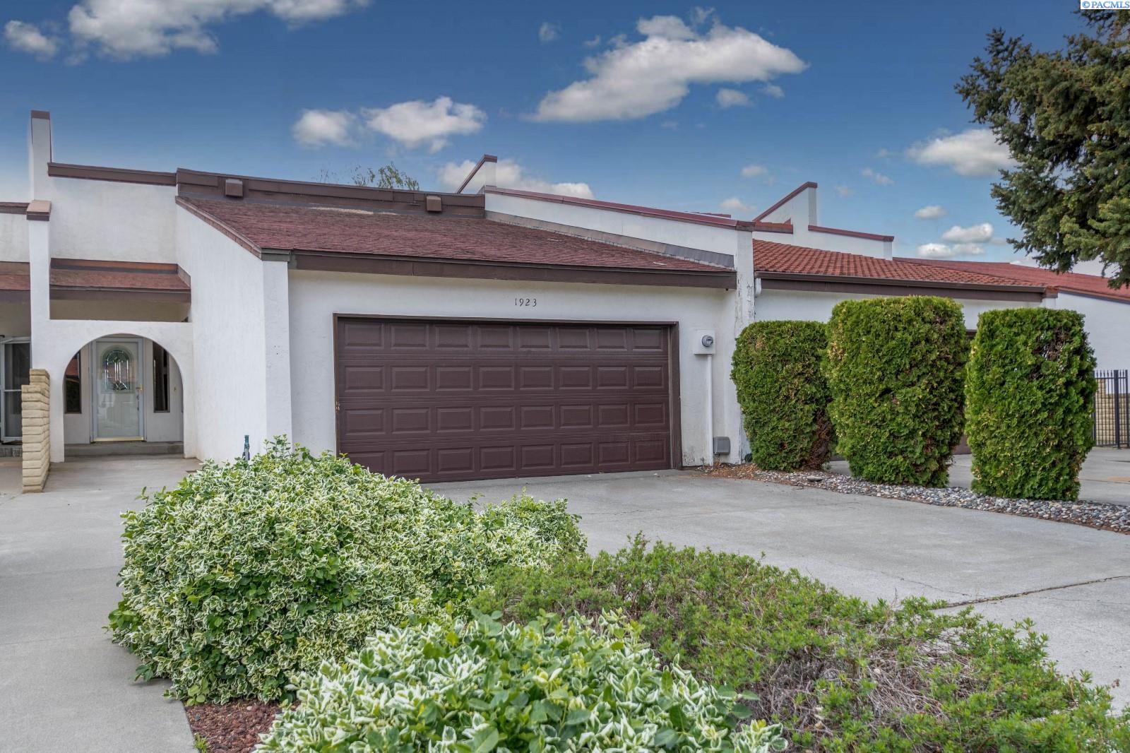 Meadows Dr N, Richland, Washington 99352, 3 Bedrooms Bedrooms, 0 ,3 BathroomsBathrooms,Condos/townhomes,For Rent,Meadows Dr N,0,289065