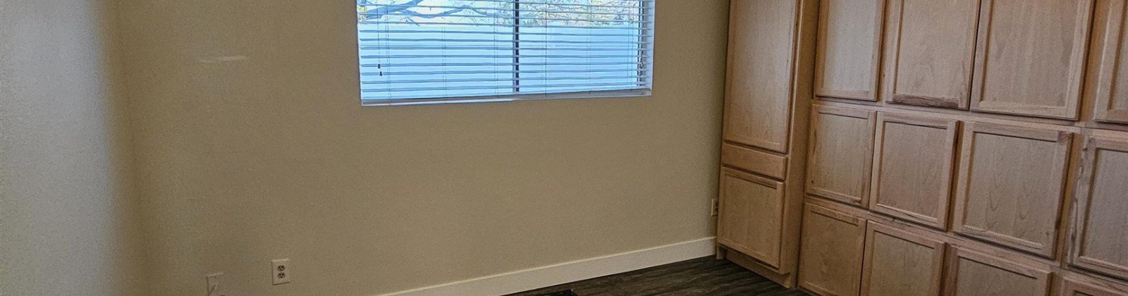 KENNEWICK AVE, Kennewick, Washington 99336, 3 Bedrooms Bedrooms, 0 ,2 BathroomsBathrooms,Condos/townhomes,For Sale,KENNEWICK AVE,0,289075