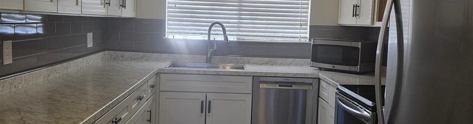 KENNEWICK AVE, Kennewick, Washington 99336, 3 Bedrooms Bedrooms, 0 ,2 BathroomsBathrooms,Condos/townhomes,For Sale,KENNEWICK AVE,0,289075