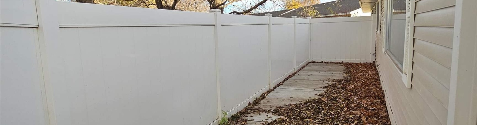 KENNEWICK AVE, Kennewick, Washington 99336, 3 Bedrooms Bedrooms, 0 ,2 BathroomsBathrooms,Condos/townhomes,For Sale,KENNEWICK AVE,0,289075