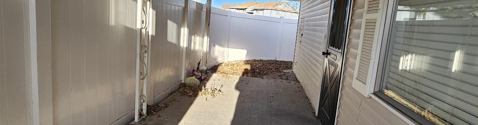 KENNEWICK AVE, Kennewick, Washington 99336, 3 Bedrooms Bedrooms, 0 ,2 BathroomsBathrooms,Condos/townhomes,For Sale,KENNEWICK AVE,0,289075