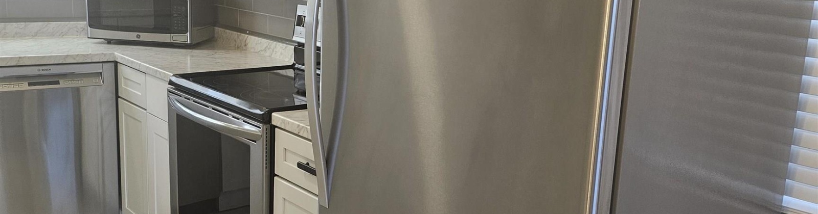 KENNEWICK AVE, Kennewick, Washington 99336, 3 Bedrooms Bedrooms, 0 ,2 BathroomsBathrooms,Condos/townhomes,For Sale,KENNEWICK AVE,0,289075