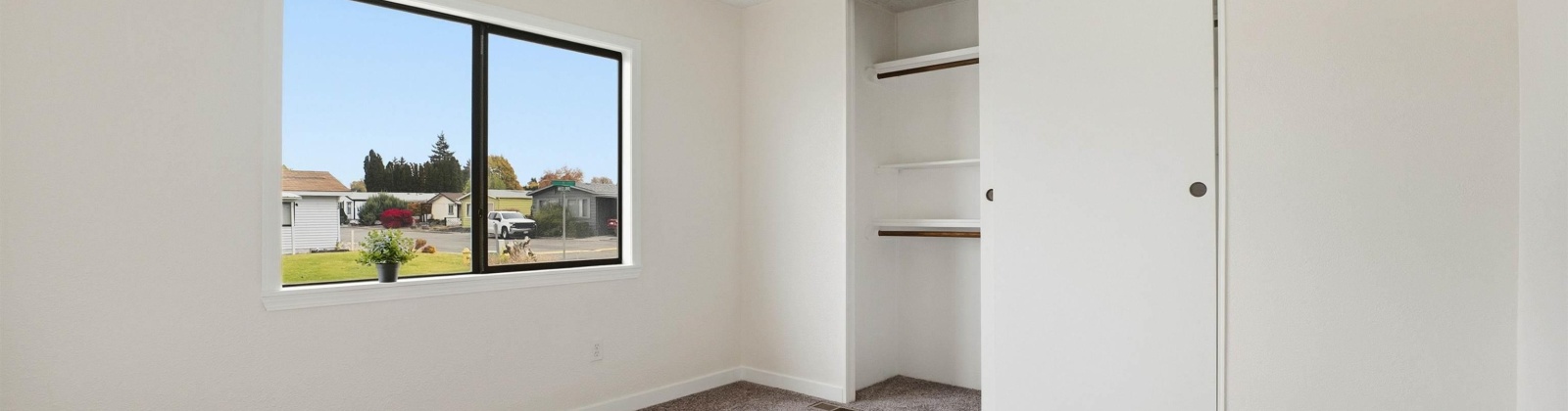 19th Ave, Kennewick, Washington 99338, 3 Bedrooms Bedrooms, 0 ,2 BathroomsBathrooms,Manufactured Homes,For Sale,19th Ave,0,289073