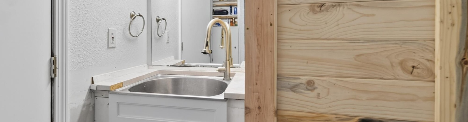 Hood Ave, Richland, Washington 99354-2232, 5 Bedrooms Bedrooms, 0 ,3 BathroomsBathrooms,Houses,For Sale,Hood Ave,0,288636