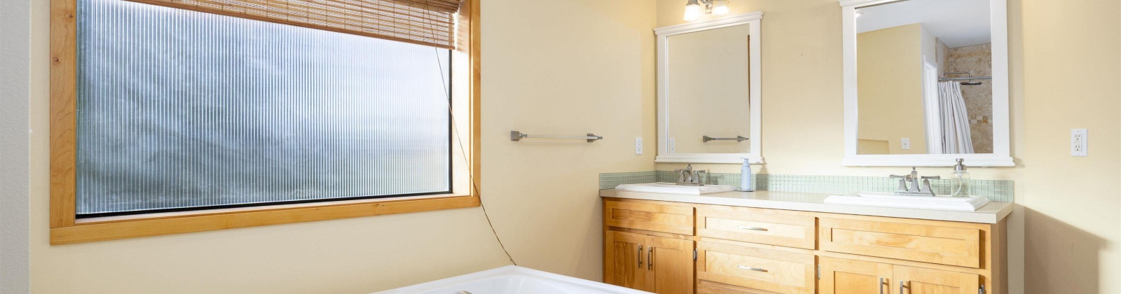 Van Belle Road, Sunnyside, Washington 98944, 3 Bedrooms Bedrooms, 0 ,2 BathroomsBathrooms,Houses,For Sale,Van Belle Road,0,289099