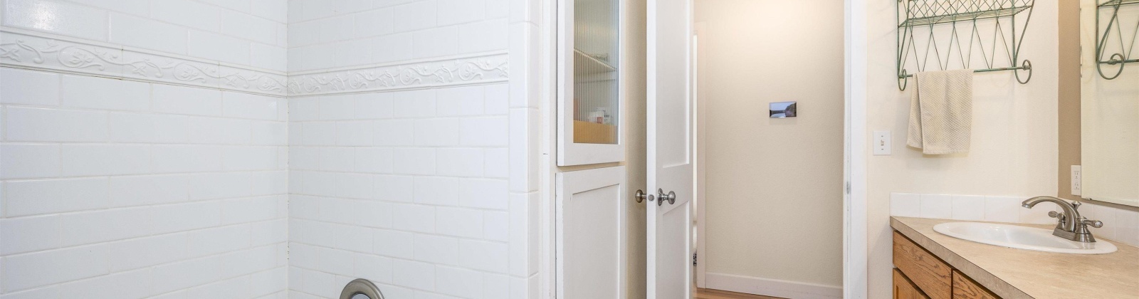 Van Belle Road, Sunnyside, Washington 98944, 3 Bedrooms Bedrooms, 0 ,2 BathroomsBathrooms,Houses,For Sale,Van Belle Road,0,289099