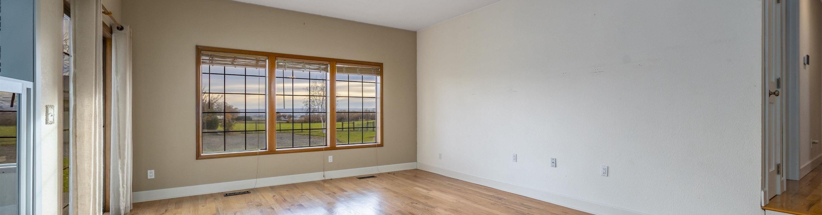 Van Belle Road, Sunnyside, Washington 98944, 3 Bedrooms Bedrooms, 0 ,2 BathroomsBathrooms,Houses,For Sale,Van Belle Road,0,289099