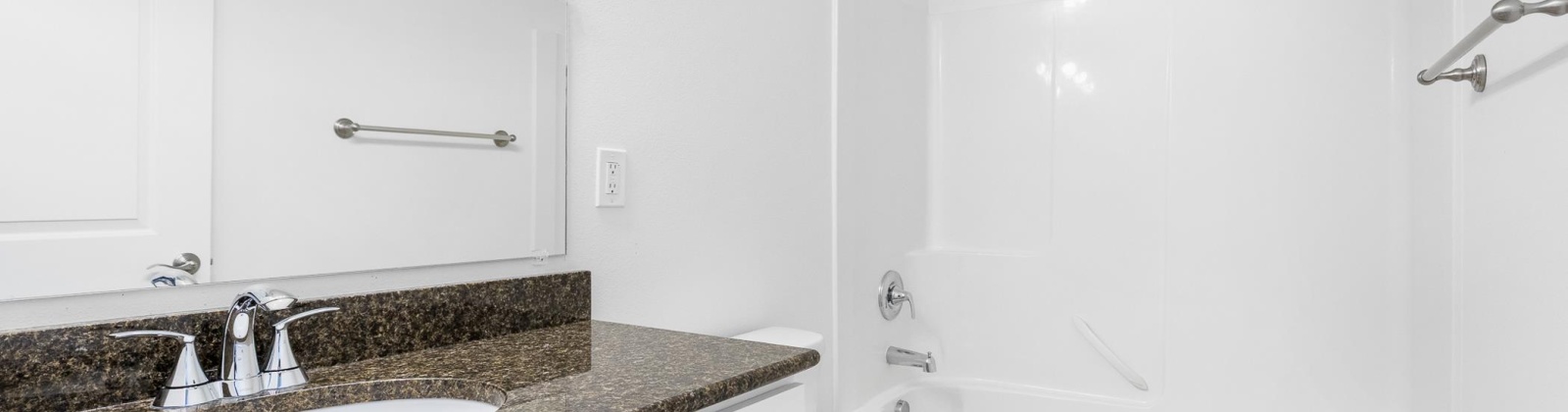 Dawes St, Kennewick, Washington 99338, 4 Bedrooms Bedrooms, 0 ,4 BathroomsBathrooms,Houses,For Sale,Dawes St,0,289123