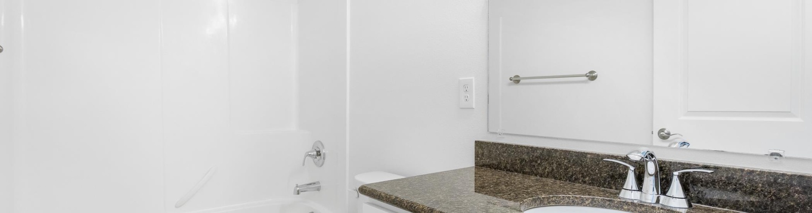 Dawes St, Kennewick, Washington 99338, 4 Bedrooms Bedrooms, 0 ,4 BathroomsBathrooms,Houses,For Sale,Dawes St,0,289123