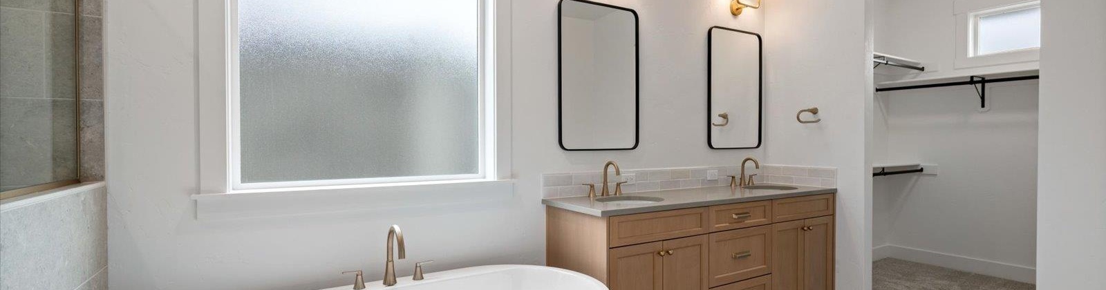 Upriver, Richland, Washington 99352, 5 Bedrooms Bedrooms, 0 ,3 BathroomsBathrooms,Houses,For Sale,Upriver,0,287552