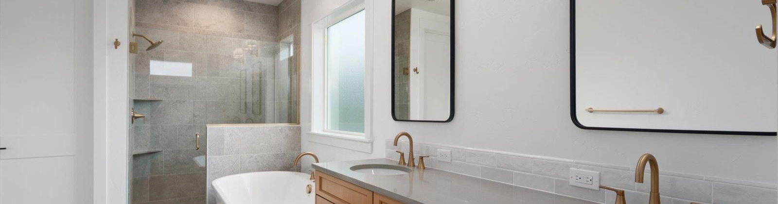 Upriver, Richland, Washington 99352, 5 Bedrooms Bedrooms, 0 ,3 BathroomsBathrooms,Houses,For Sale,Upriver,0,287552