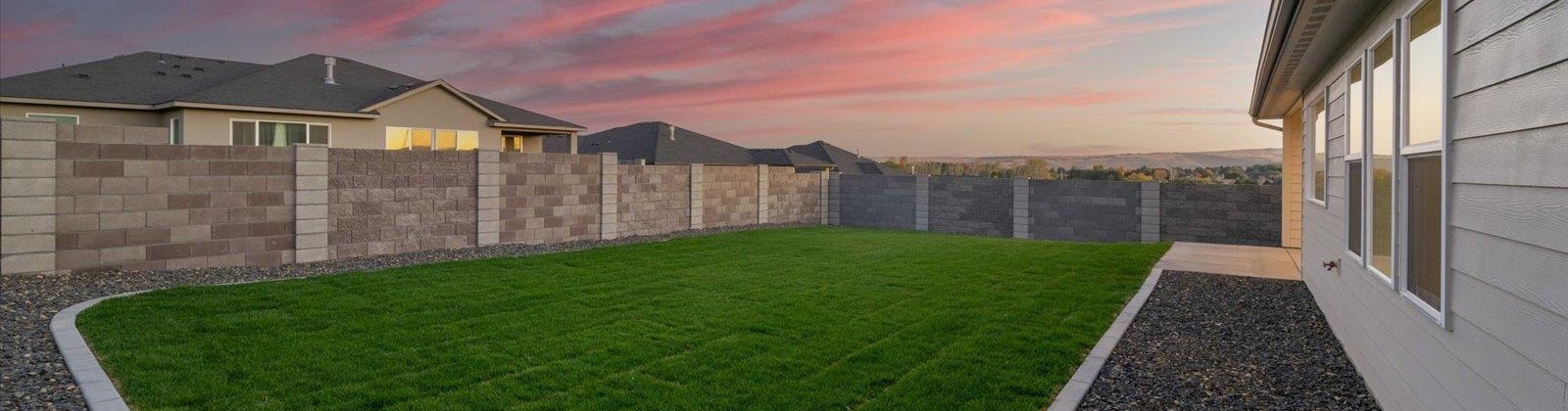 Upriver, Richland, Washington 99352, 5 Bedrooms Bedrooms, 0 ,3 BathroomsBathrooms,Houses,For Sale,Upriver,0,287552