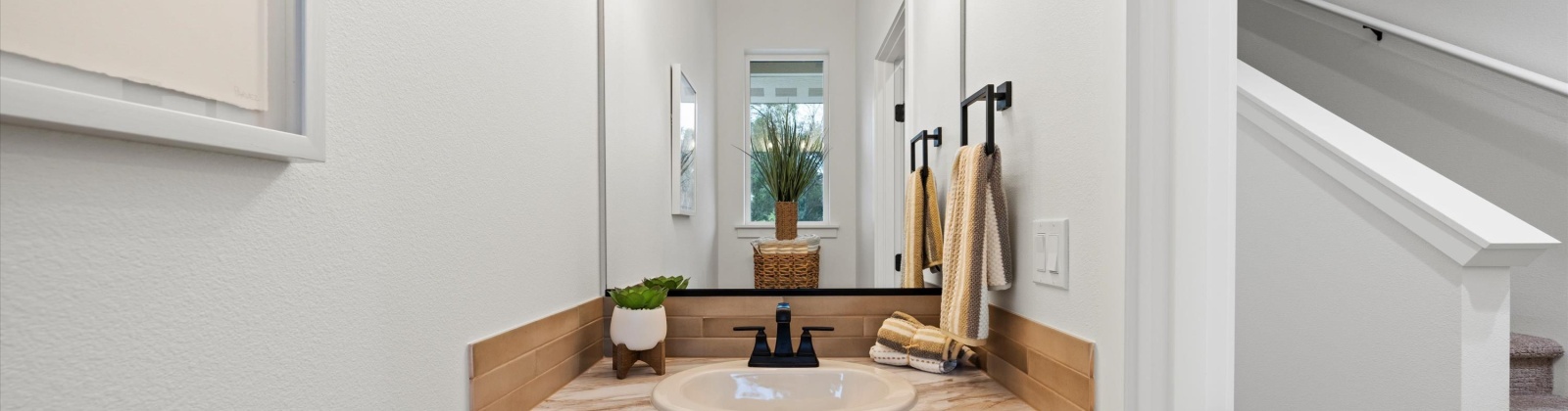 6th Place, Kennewick, Washington 99336, 3 Bedrooms Bedrooms, 0 ,3 BathroomsBathrooms,Houses,For Sale,6th Place,0,289137