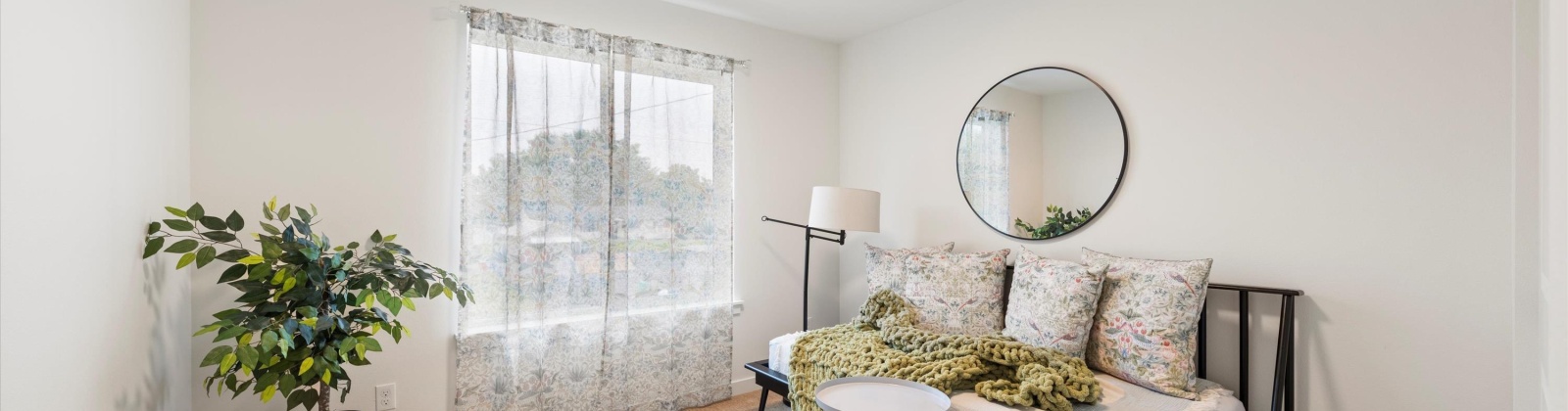 6th Place, Kennewick, Washington 99336, 3 Bedrooms Bedrooms, 0 ,3 BathroomsBathrooms,Houses,For Sale,6th Place,0,289136