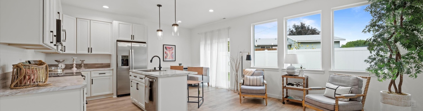 6th Place, Kennewick, Washington 99336, 3 Bedrooms Bedrooms, 0 ,3 BathroomsBathrooms,Houses,For Sale,6th Place,0,289136