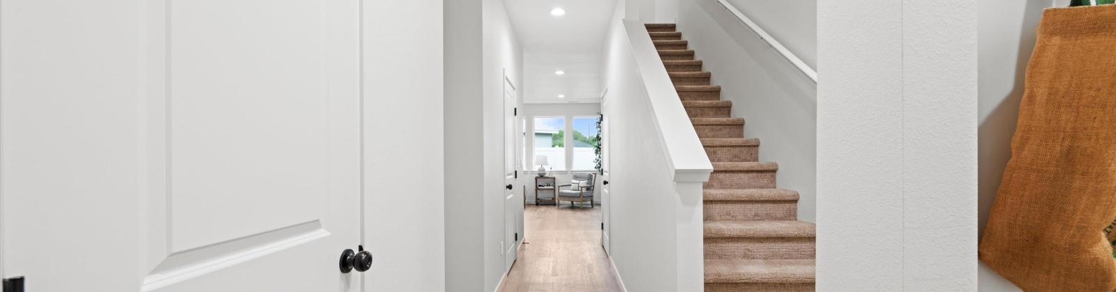 6th Place, Kennewick, Washington 99336, 3 Bedrooms Bedrooms, 0 ,3 BathroomsBathrooms,Houses,For Sale,6th Place,0,289134