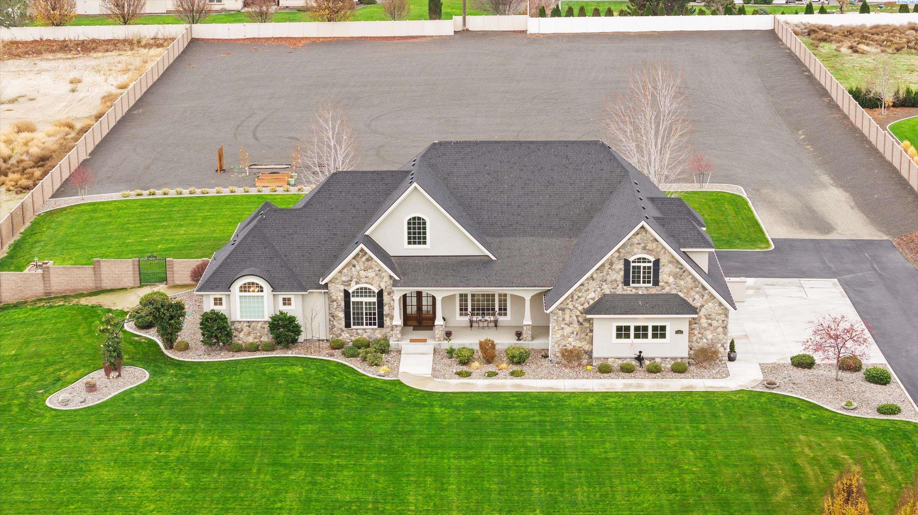 162 PRSE, Kennewick, Washington 99338, 4 Bedrooms Bedrooms, 0 ,5 BathroomsBathrooms,Houses,For Sale,162 PRSE,0,289147